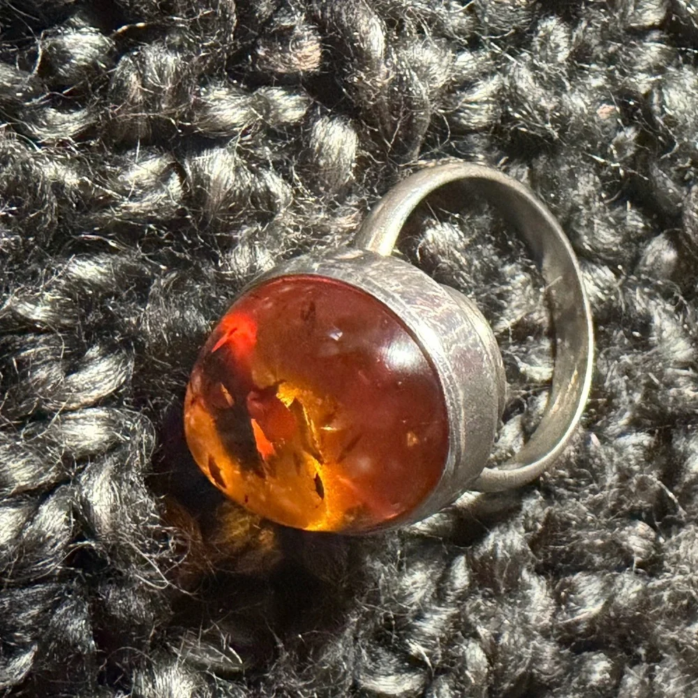 Sterling Silver Amber Ring size 8.5 - Picture 5 of 7